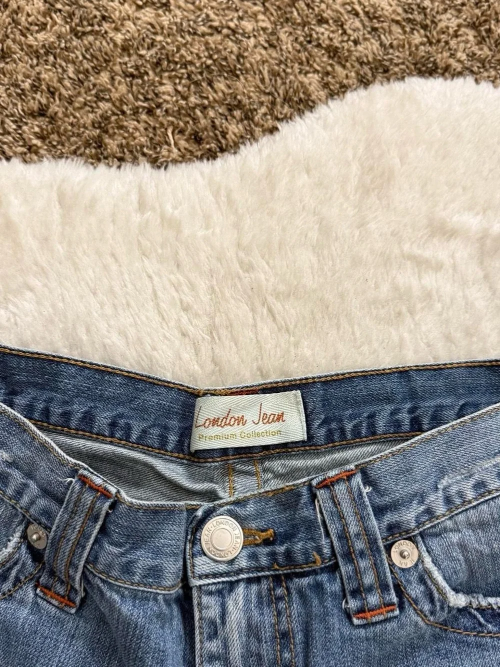 Y2k girly grunge low rise distressed light wash denim shorts